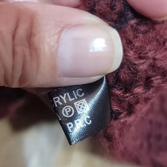 Snuggly Burgundy Sweater Cape with Coconut Buttons - Picture 10 of 10